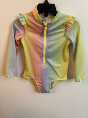 4-30$ H&M Pastel Rainbow Ruffle-Sleeve One-Piece Swim 18-24 months